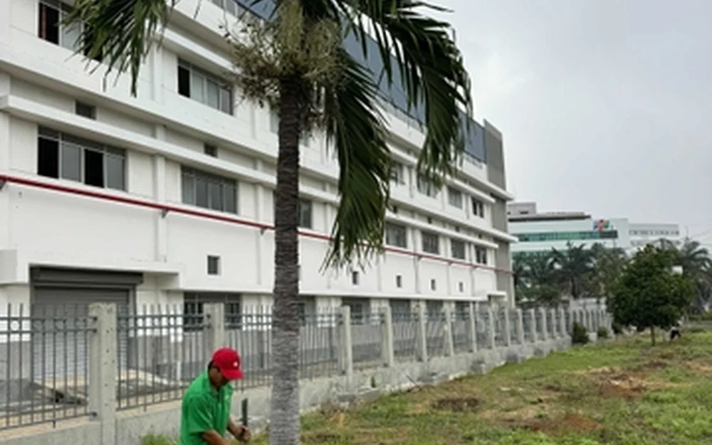 Chăm sóc cảnh quan khuôn viên trường học